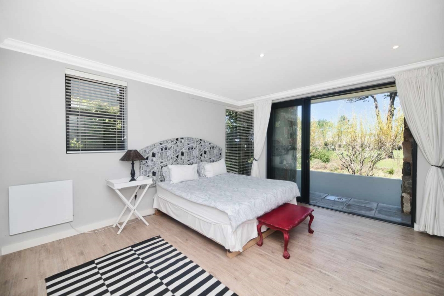 4 Bedroom Property for Sale in Fernkloof Estate Western Cape